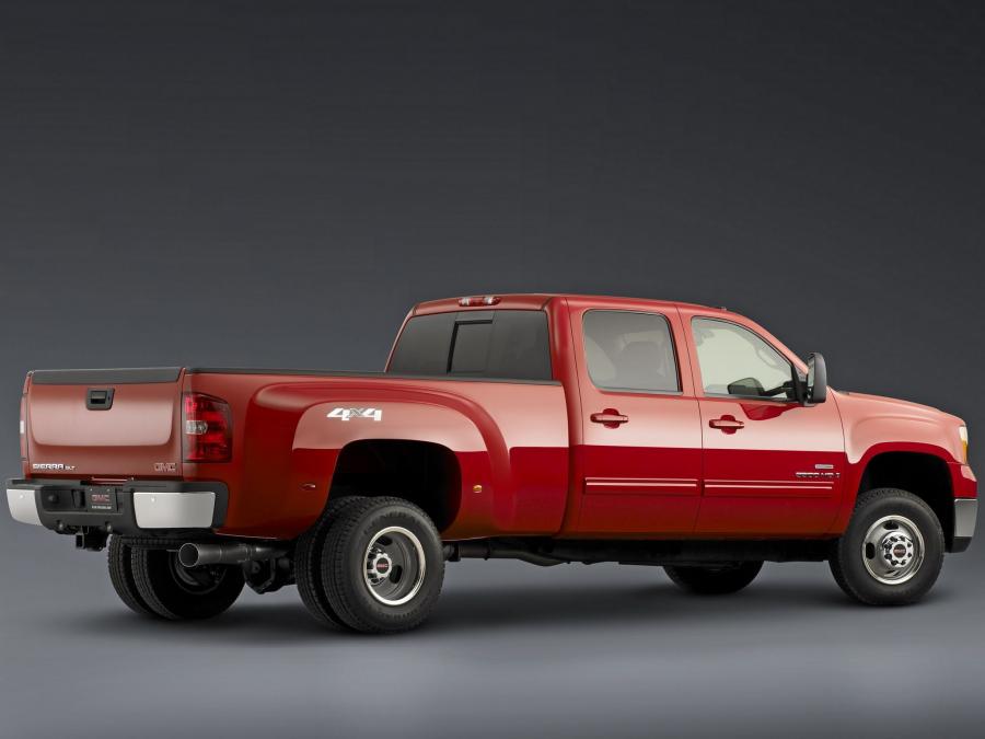  GMC Sierra 3500 HD SLT Crew Cab 2007 года  (фото 3 из 11)